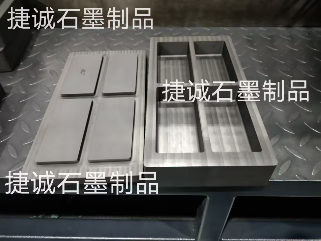 石墨油槽，四件套多槽石墨油槽，高溫金屬倒模槽，高純度石墨油槽，多槽石墨油槽石墨模具石墨坩堝，鑄錠石墨模具，石墨油槽加工，石墨油槽生產(chǎn)廠家